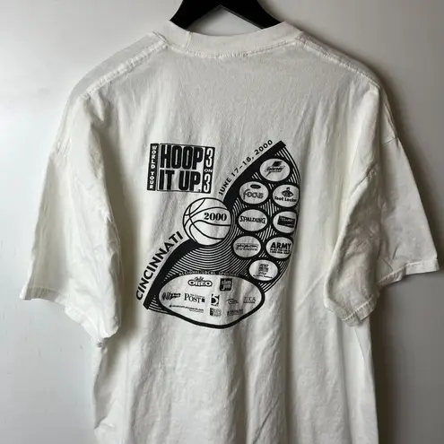 Urban Outfitters 2000 Vintage Y2K Property of Hoop It Up T Shirt White XL Extra Large Basketball