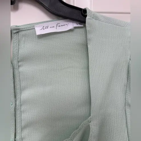 All in Favor NWOT Mint Green Short Puff Sleeve Short Dress Size L Lace Neckline