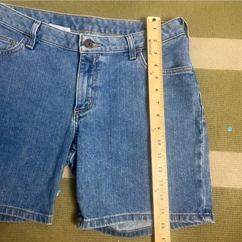 Carhartt  Women’s Size 10 Denim Jean Shorts Blue Workwear Modest Casual