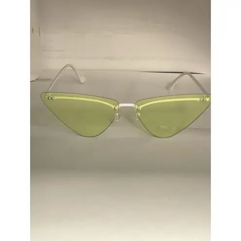 Womens Yellow Cat Eye Gothic Metal Rim Retro Design Sunglasses