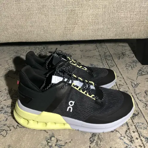 On Cloudnova Flux Running Sneakers Blue Size 8 - Image 4