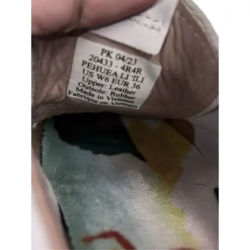 Olukai Pehuea Li Ili Women's White Leather Low Top Sneakers size 6