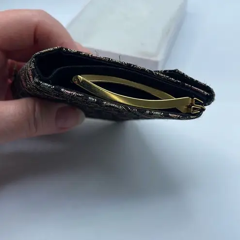 Vintage Larcazy, 230.Ruede Rivoli, Paris brocade wallet. Gold