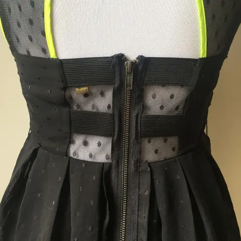 Vera Wang Princess  Polka Dot Key Hole Back Dress