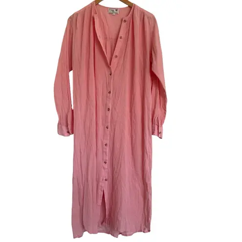 Mille Resort & Travel Pink Button