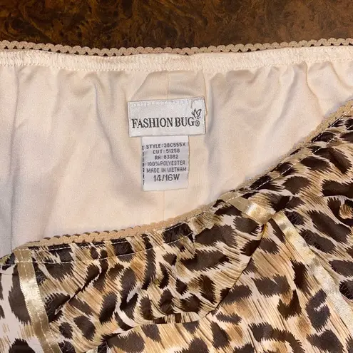 Fashion Bug  leopard print asymmetrical hemline - size 14/16W