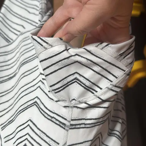 BuffBunny Slay Leggings Zebra White Black Size Medium