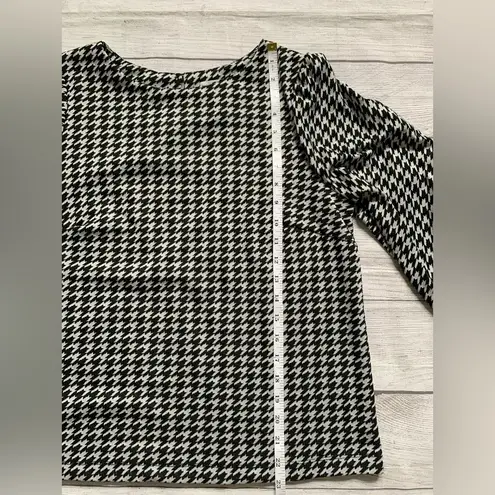 Everleigh Black and Gray Houndstooth Checkered 3/4 Balloon Sleeves Top in Size M Size M