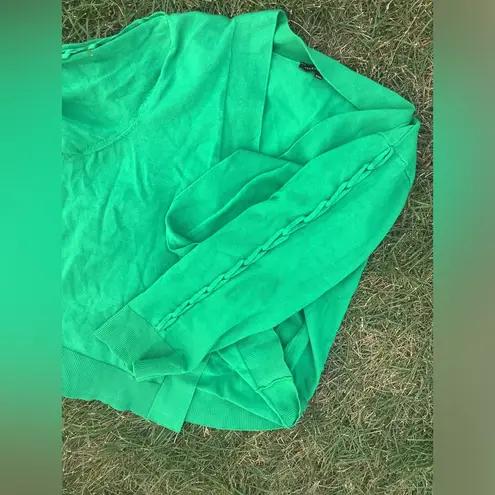 Jeanne pierre Pretty button less cardigan ๐๐NWOT