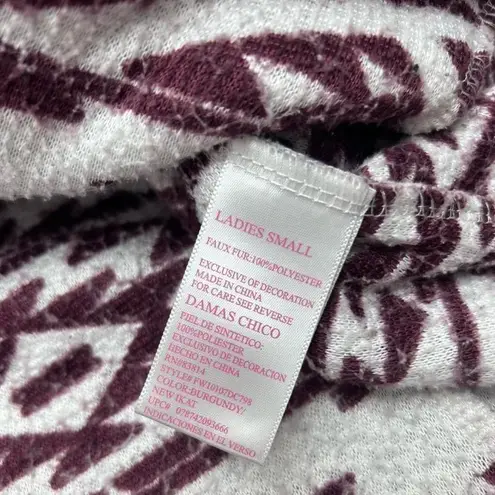 Cozy Sherpa Pullover Women’s Size Small Burgundy & White Aztec Print