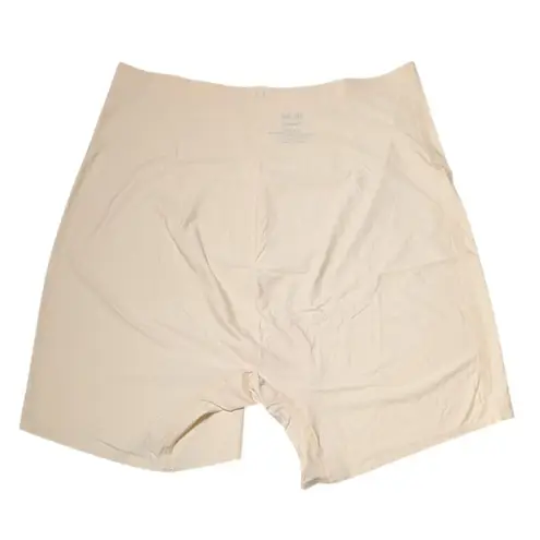 Truekind Seamless Short Stretch Mid Waist Womens Plus Size 16