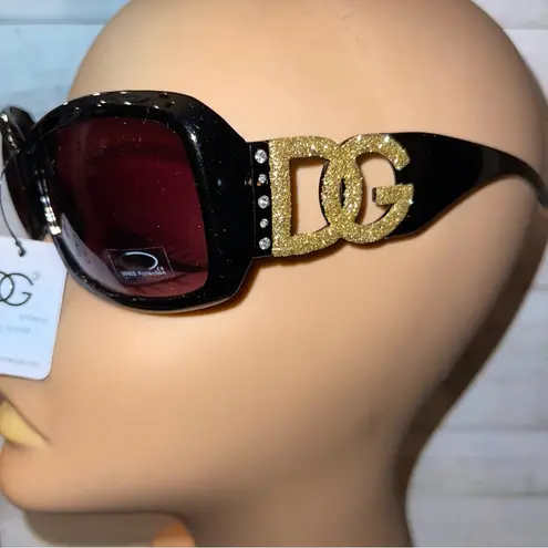 DG Black Sunglasses with Gold Lettering Super Bling 💎💎