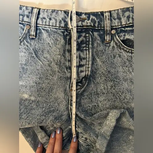 CP Jeans  Acid Wash Mom Denim Shorts