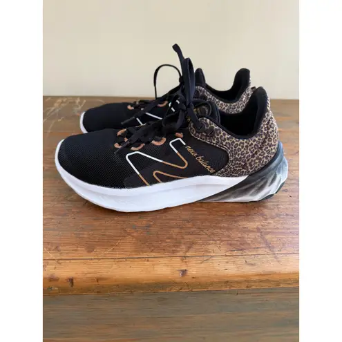 New Balance  Fresh Foam ROAV 2 SZ W8 Black Leopard Animal Copper White
