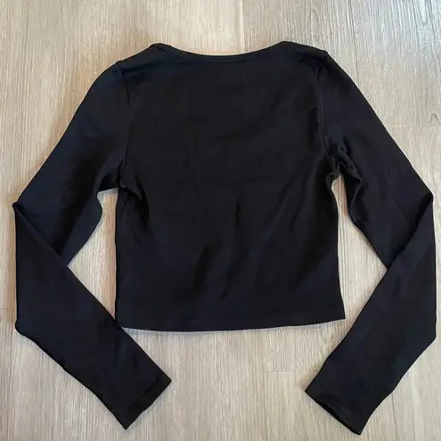 NWOT OQQ Black Scoop Neck Crop Active Long Sleeve Ribbed Top size Small