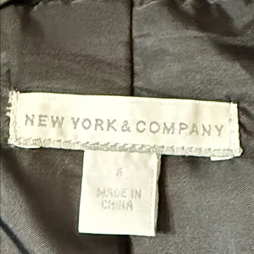 NEW YORK & CO Classic Gray Pinstripe Blazer Size 6