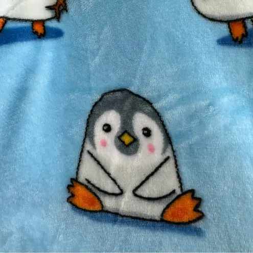 Oodie Original Cozy Blue Penguin Hoodie Blanket size /age 14 and up