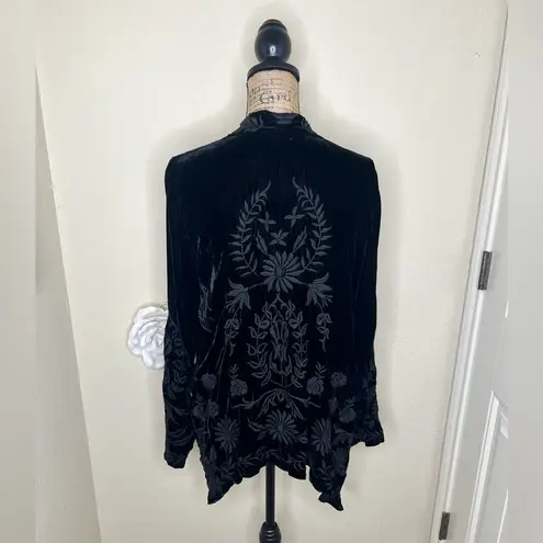 Johnny Was NTM:  Black Velvet Embroidered Floral Open Front Cardigan Size M