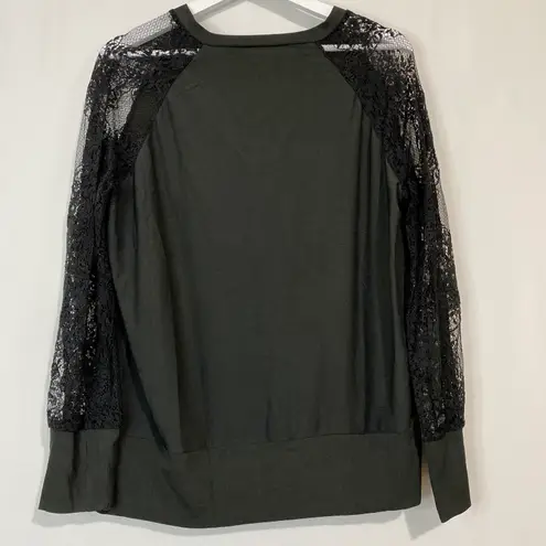 Women’s Long Sleeve Ribbed V Neck Tee Shirt with Lace Sleeves Black Size L NWOT Size L