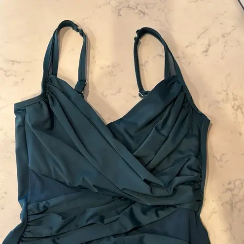 MiracleSuit NEW SENSATIONS MADERO green sheer paneling underwire size 10