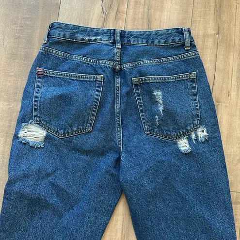 BDG  Urban Outfitters High-Waisted Mom Jean Rigid Denim Destroyed Medium Wash 27