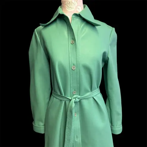Sakowitz Vintage Trench Coat Jacket Sea Foam Green Vinyl Size 10 Belted Dagger