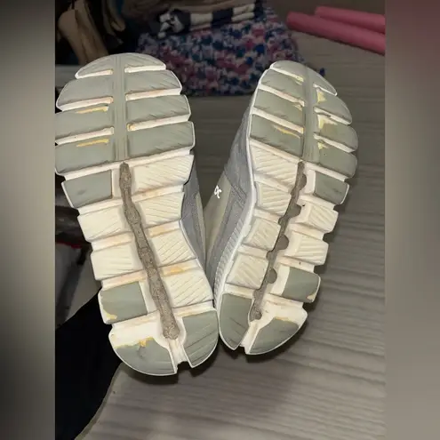 On Running On Cloud Women’s Size W6, Cloud High Sneaker, Glacier Gray, pre thumbnail 4