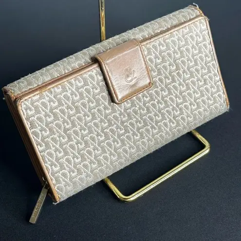 Pinky & Dianne Long Wallet