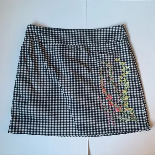 Charter Club Buffalo Plaid Stretchy Floral Embroidered Skirt w/ Built in Shorts