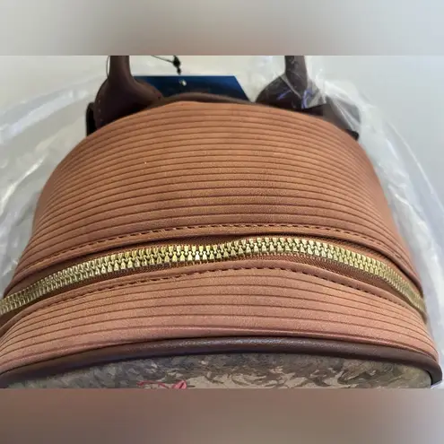 Her Universe **Last One***Studio Ghibli My Neighbor Totoro Fall Leaves Mini Backpack