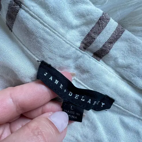 Jane and Delancey Plaid crinkle boyfriend button shirt