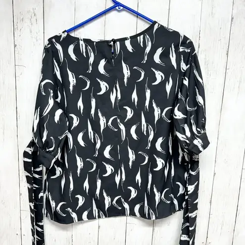 Clothes Blouse Women Size L Feathered Long Sleeve Keyhole Business Casual Black Size L