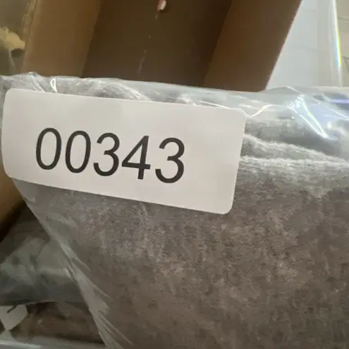 Womens VTG Caribe SeaWorld L White Pink Gray Pullover Sweatshirt Sweater Retro Size L