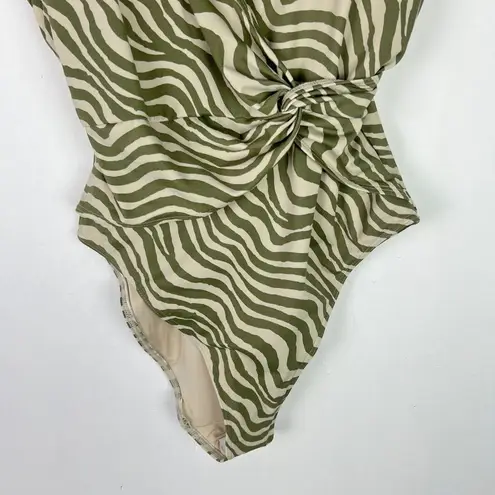 ANDIE NWT  The Capri One Piece Swimsuit Flat Bias Stripe Olive Size Medium M NEW