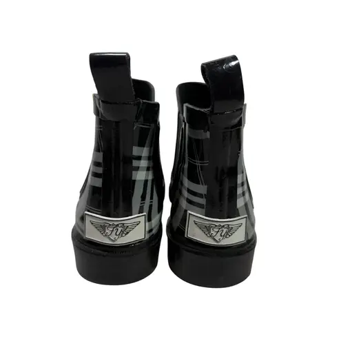 Forever Young Womens Plaid Chelsea Ankle Rain Boots Black White Gray Size 7 Pull On