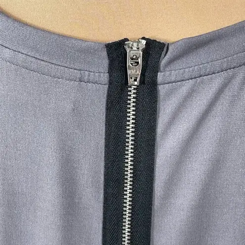 Elle Floral Swing Dress Back Zip Short Sleeve Grey Floral Purple Stretch Size M