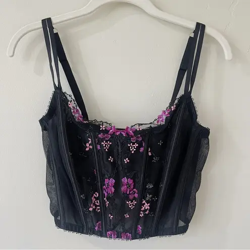 Victoria's Secret  Very Sexy Embroidered Lace Bustier Crop Lingerie NWT M DD