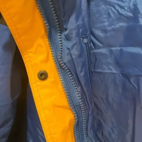 Columbia Vintage Women’s Sportswear Winter Coat