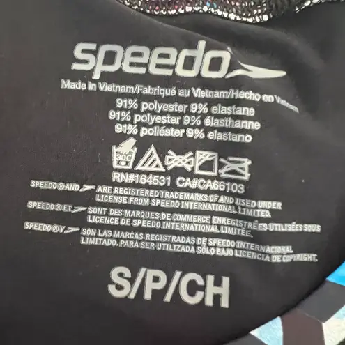 Speedo NWT  Long Sleeve Rashguard UPF 50+