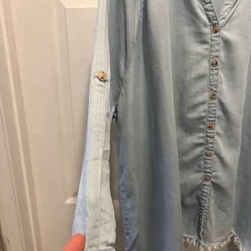 Hester & Orchard Tencel Chambray Button Up Asymmetrical Raw Hem Shirt Sz 2X Blue