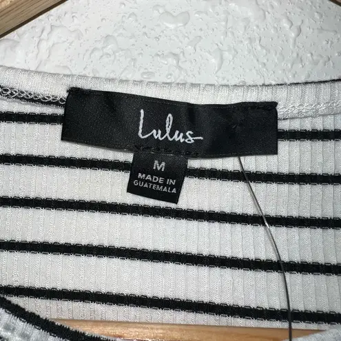 New Lulus White and Black Striped Short Sleeve Bodysuit Women’s Size Medium