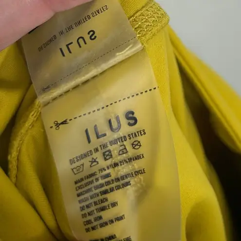 Ilus Label Confidence 4.5β Shorts XXL NWT Yellow
