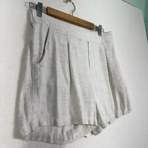 Be cool Beige Linen Pleated Pull-On High Waisted Shorts Size Large Elastic Back
