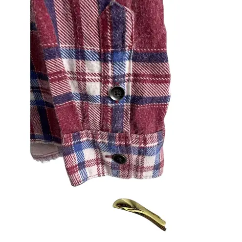 Billabong  Plaid Flannel Button-Up Shirt Burgundy, Blue‎ & White Size Medium