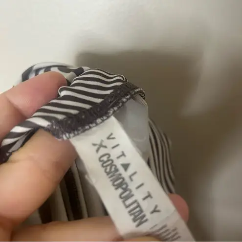 Balance Athletica Vitality Ascend Volley Short Wavelength Gray White Large