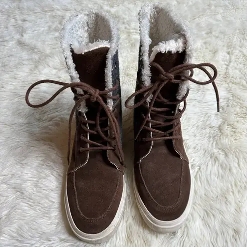 American Eagle  Grey/Brown Lace Up Boots Women's 10