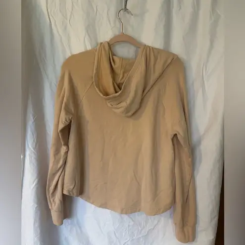 Athleta  BUTTERY BEIGE LONG SLEEVE BOARDWALK HIGH HIP HOODIE Size small