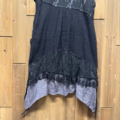 Pretty Angel Black Gray Lace Button Up Vest