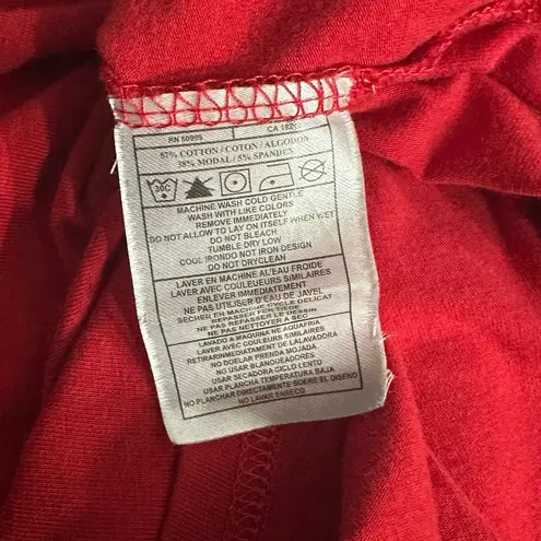 Antigua USD South Dakota Coyotes Varsity Tee Womens S Red Half Sleeve V-Neck Top