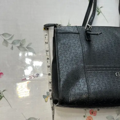 Guess  logo Black faux leather medium silver shoulder bag with textured G
